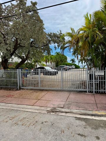 1980 BAY Drive 8, Miami Beach, FL 33141