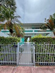 1980 BAY Drive 8, Miami Beach, FL 33141