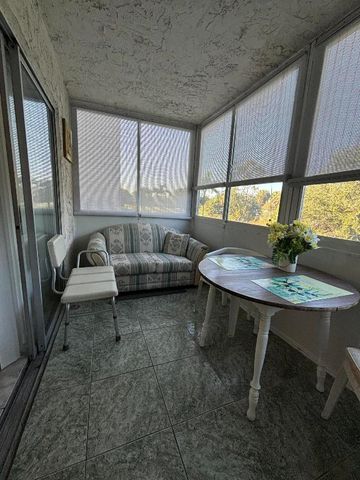 725 Lori Drive 203, Palm Springs, FL 33461