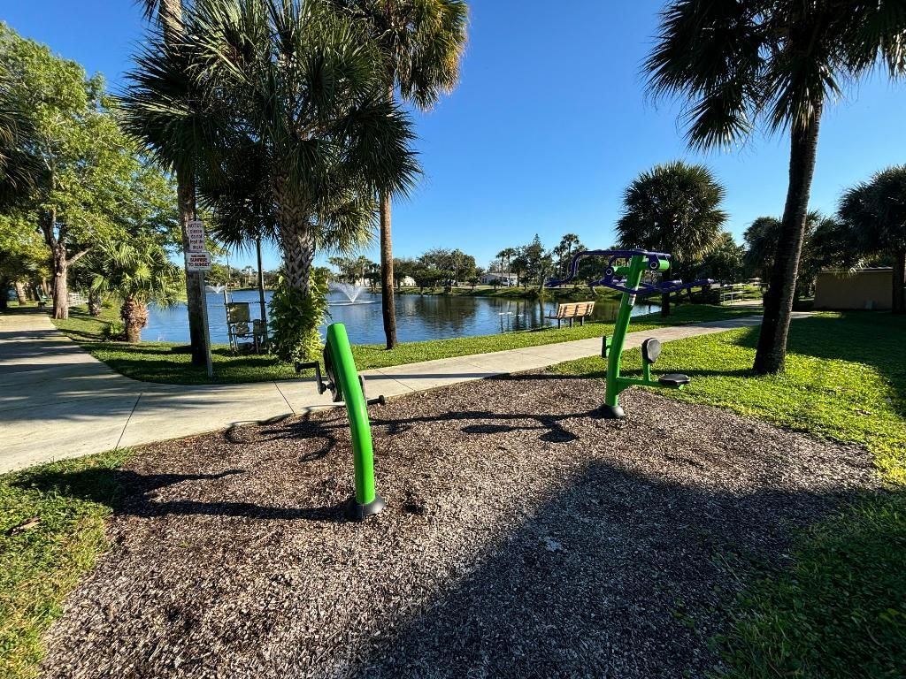 725 Lori Drive 203, Palm Springs, FL 33461