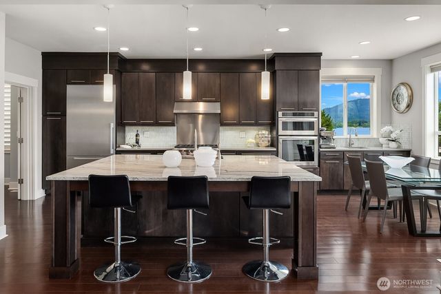 3857 201st Court SE, Sammamish, WA 98075