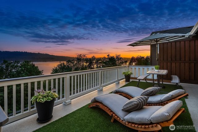 3857 201st Court SE, Sammamish, WA 98075