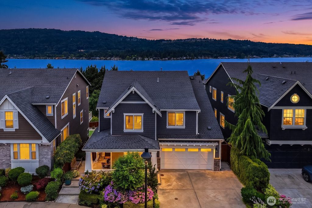 3857 201st Court SE, Sammamish, WA 98075