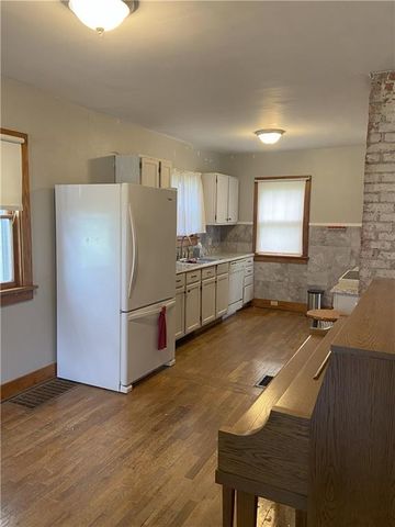 710 Pottawatomie Street, Hiawatha, KS 66434