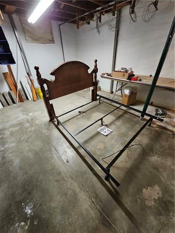 710 Pottawatomie Street, Hiawatha, KS 66434