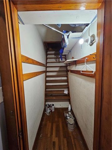 710 Pottawatomie Street, Hiawatha, KS 66434