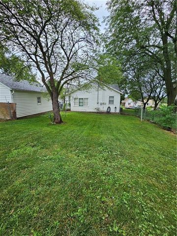 710 Pottawatomie Street, Hiawatha, KS 66434