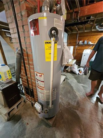 710 Pottawatomie Street, Hiawatha, KS 66434