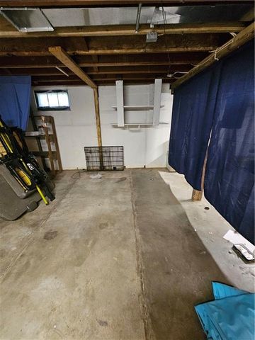 710 Pottawatomie Street, Hiawatha, KS 66434