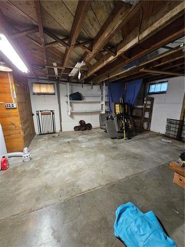 710 Pottawatomie Street, Hiawatha, KS 66434