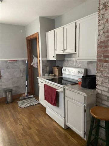 710 Pottawatomie Street, Hiawatha, KS 66434