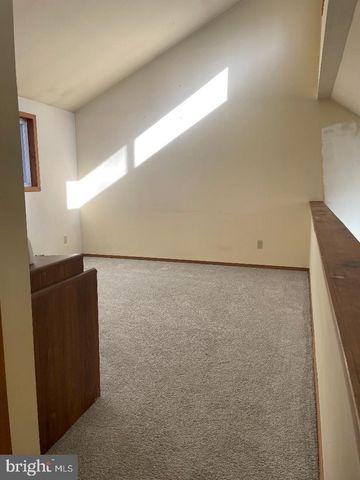 5116 IROQUOIS ST, Tobyhanna, PA 18466