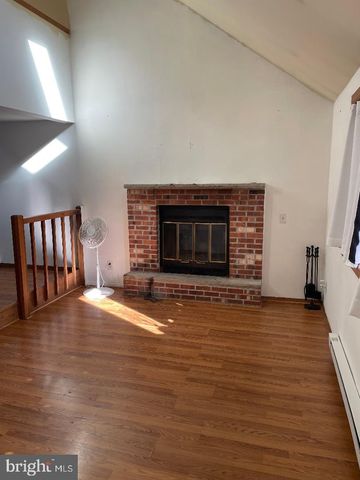 5116 IROQUOIS ST, Tobyhanna, PA 18466