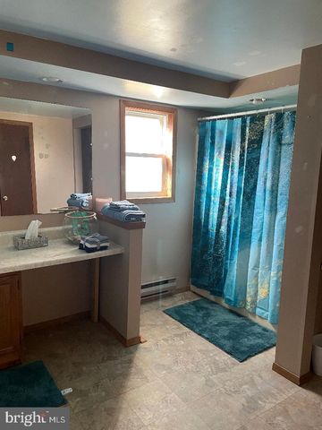 5116 IROQUOIS ST, Tobyhanna, PA 18466