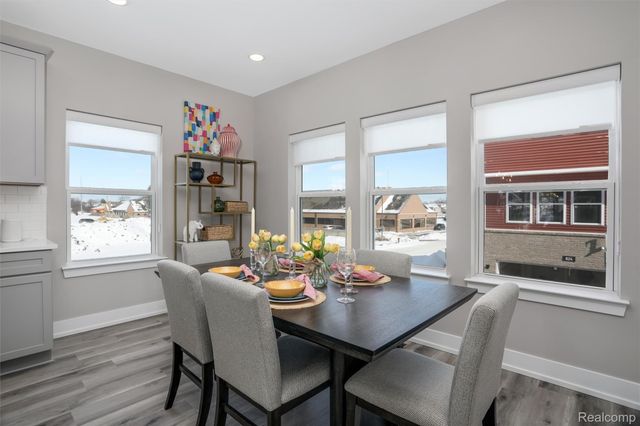 822 Huntley Lane, Troy, MI 48085