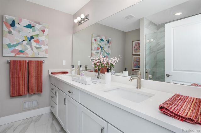 822 Huntley Lane, Troy, MI 48085