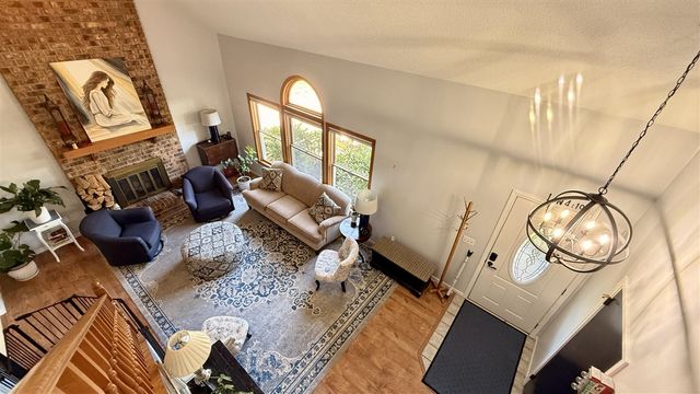 12637 Lakeshore Drive, Grand Haven, MI 49417