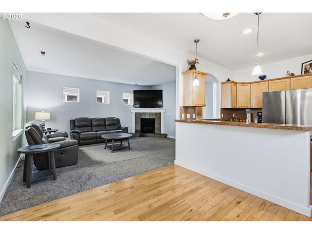 2527 PARK VIEW Dr, Eugene, OR 97408