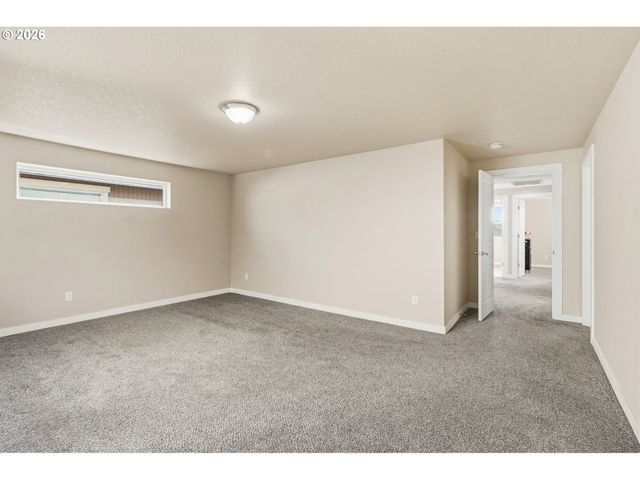 2527 PARK VIEW Dr, Eugene, OR 97408