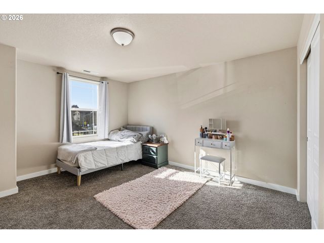 2527 PARK VIEW Dr, Eugene, OR 97408