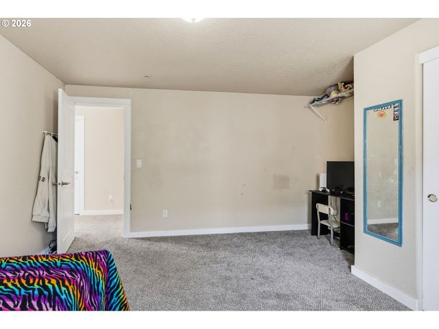 2527 PARK VIEW Dr, Eugene, OR 97408