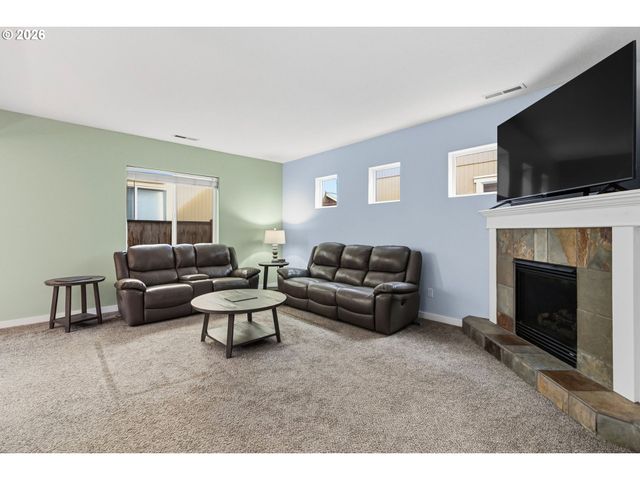 2527 PARK VIEW Dr, Eugene, OR 97408