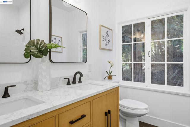 661 Brookwood Pl, Oakland, CA 94610