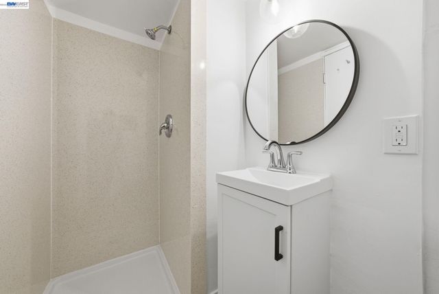 661 Brookwood Pl, Oakland, CA 94610