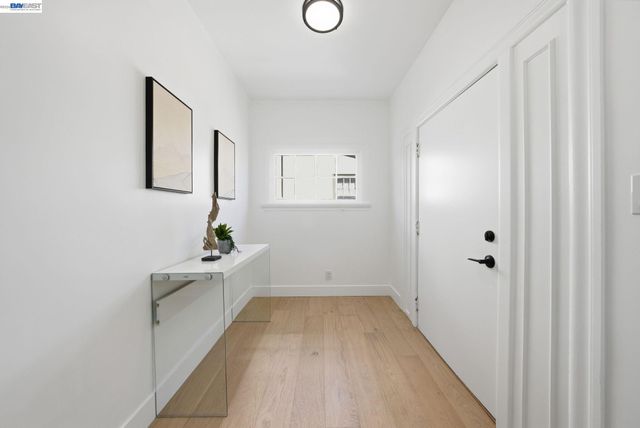 661 Brookwood Pl, Oakland, CA 94610