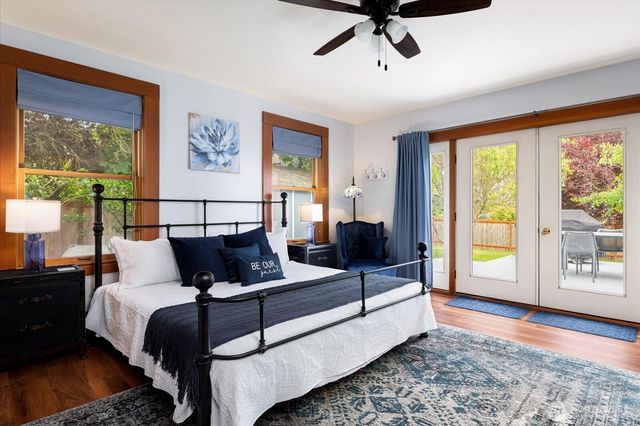 702 N Main Street, Coupeville, WA 98239