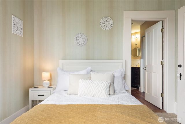 702 N Main Street, Coupeville, WA 98239