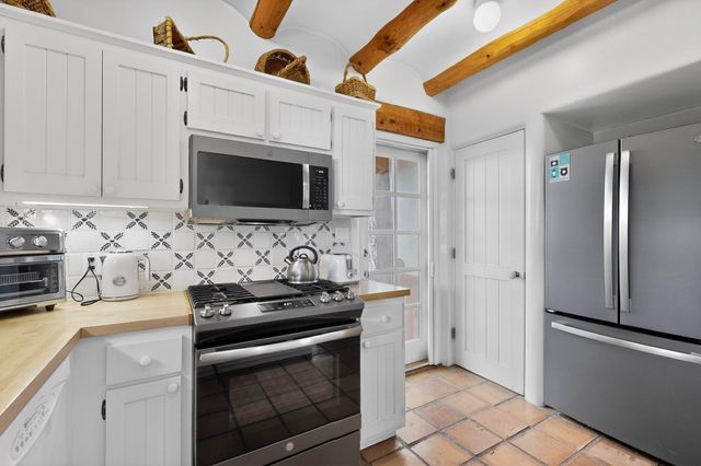 334 Otero 14-2, Santa Fe, NM 87501