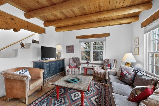 334 Otero 14-2, Santa Fe, NM 87501