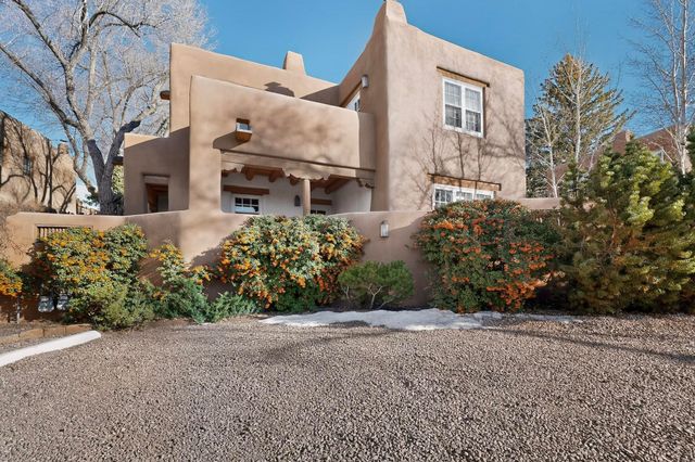 334 Otero 14-2, Santa Fe, NM 87501