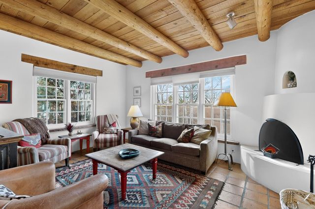 334 Otero 14-2, Santa Fe, NM 87501