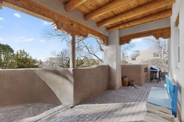 334 Otero 14-2, Santa Fe, NM 87501