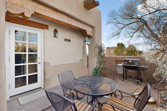 334 Otero 14-2, Santa Fe, NM 87501