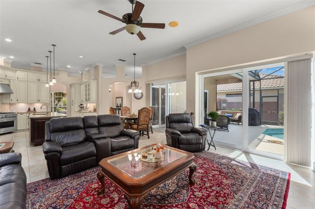 5119 KEENELAND CIRCLE, Orlando, FL 32819