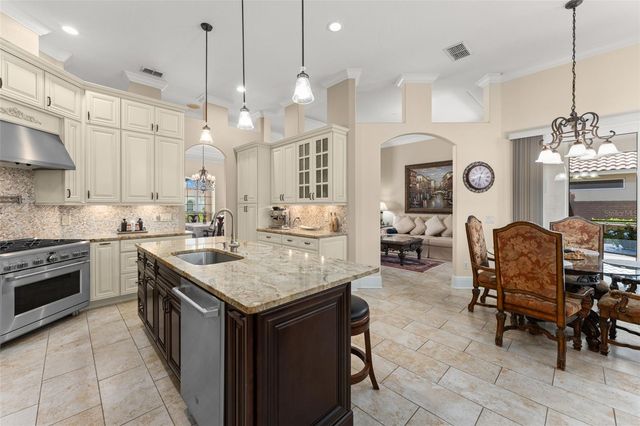 5119 KEENELAND CIRCLE, Orlando, FL 32819
