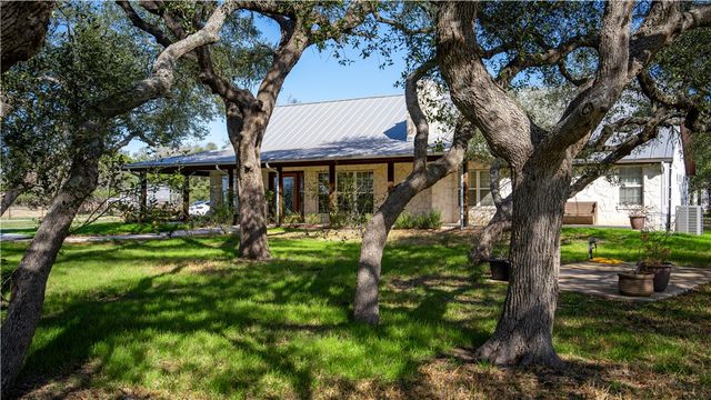 2444 Purgatory Road, New Braunfels, TX 78132