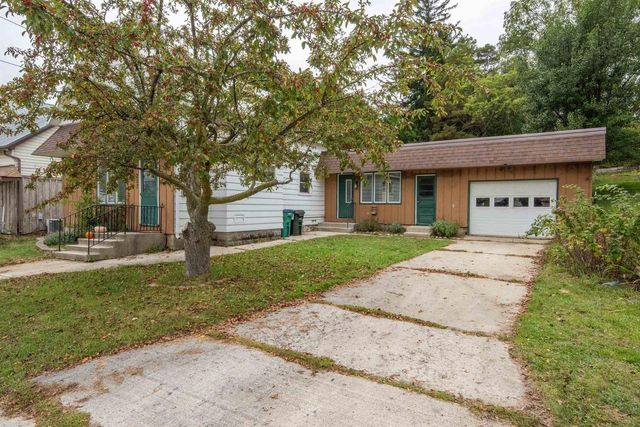 217 RANDOLPH STREET, Mishicot, WI 54228