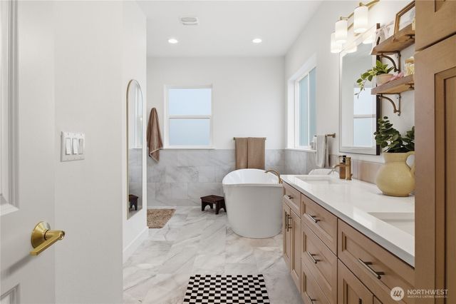 6801 Kyodi Court SE, Tumwater, WA 98512