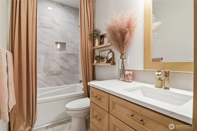 6801 Kyodi Court SE, Tumwater, WA 98512