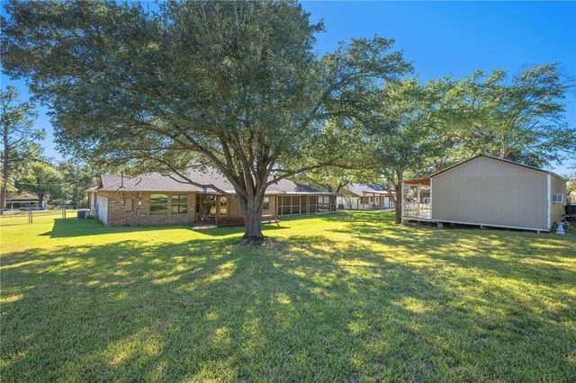 2002 Pinewood Drive, Bryan, TX 77807