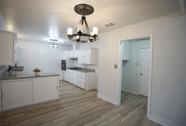 1802 Windlea Drive, Euless, TX 76040