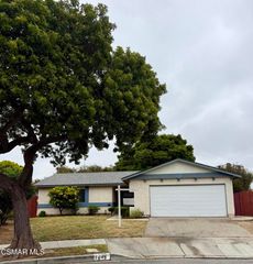 1045 Evanston Place, Oxnard, CA 93033