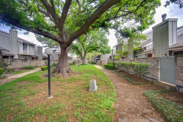7131 Brendam Lane, Houston, TX 77072