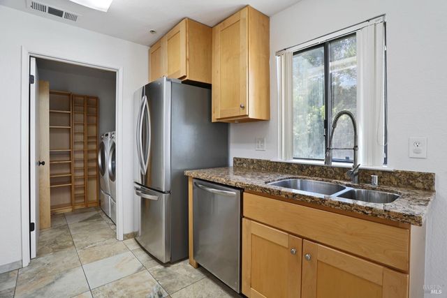 219 SEA CREST Cir, Vallejo, CA 94590