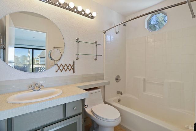 219 SEA CREST Cir, Vallejo, CA 94590