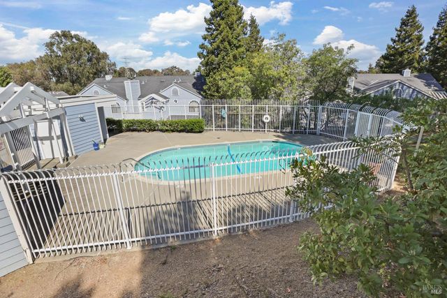 219 SEA CREST Cir, Vallejo, CA 94590